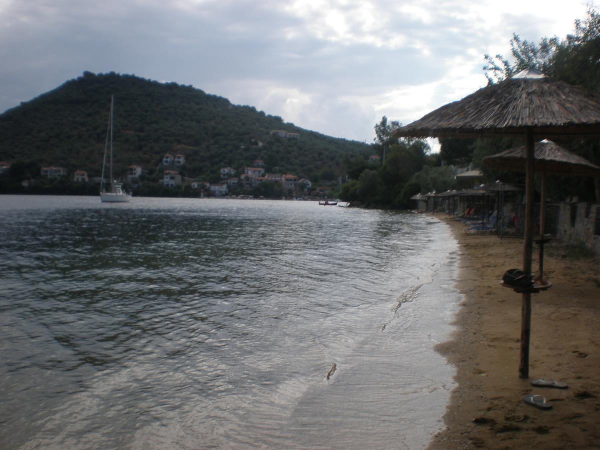 Ferienwohnung Salonikios Pteleós Exterior foto